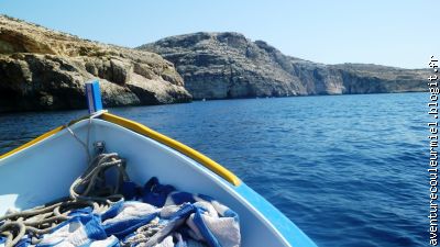 Départ de la crique en bateau pour la blue Grotto